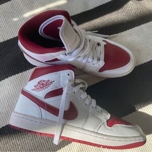 Women’s size 8 Nike air Jordan retro ones red and white